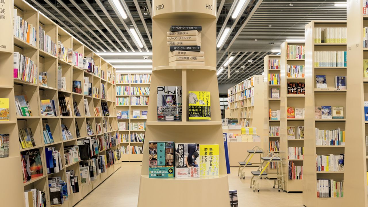 ギャラリー：思いがけない世界に出合える“本のランドスケープ”、三省堂書店──本の街の“顔”が示す新しい本屋のあり方